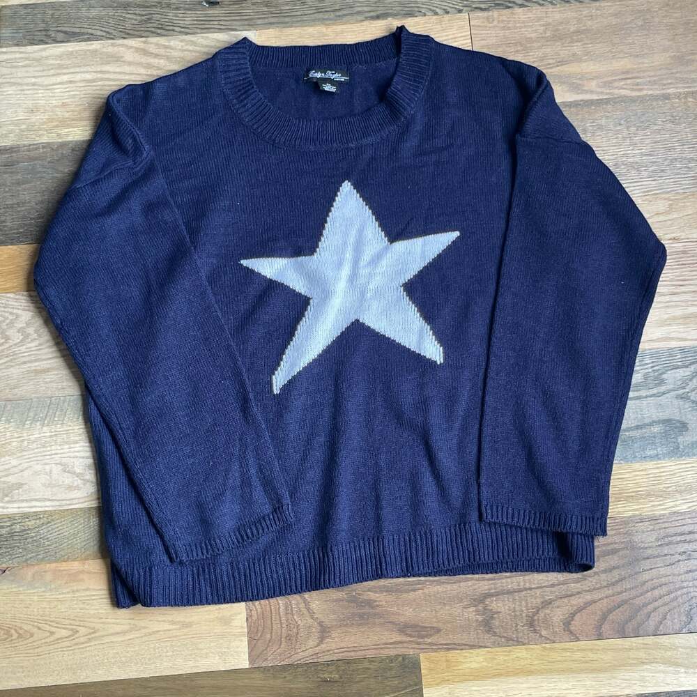 Evelyn Taylor Woman 2X Navy Blue Star Graphic Knit Sweater Pullover